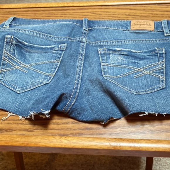 Juniors size 2 Aeropostale shorty shorts - Picture 4 of 4
